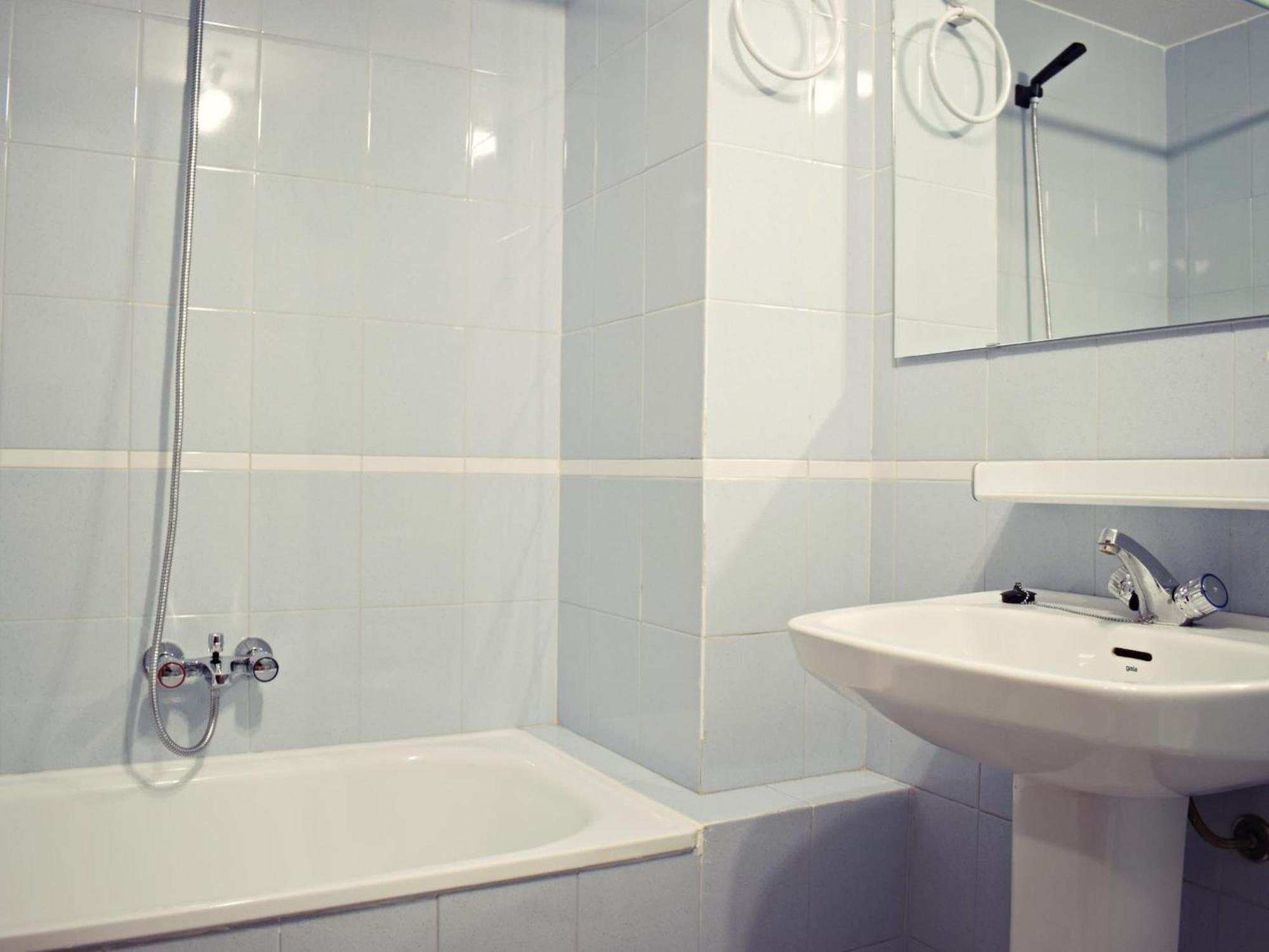 Amplio Y Luminoso Apartamento Cerca Del Centro Y La Playa Con Piscina Y Parking Privado Малага Экстерьер фото
