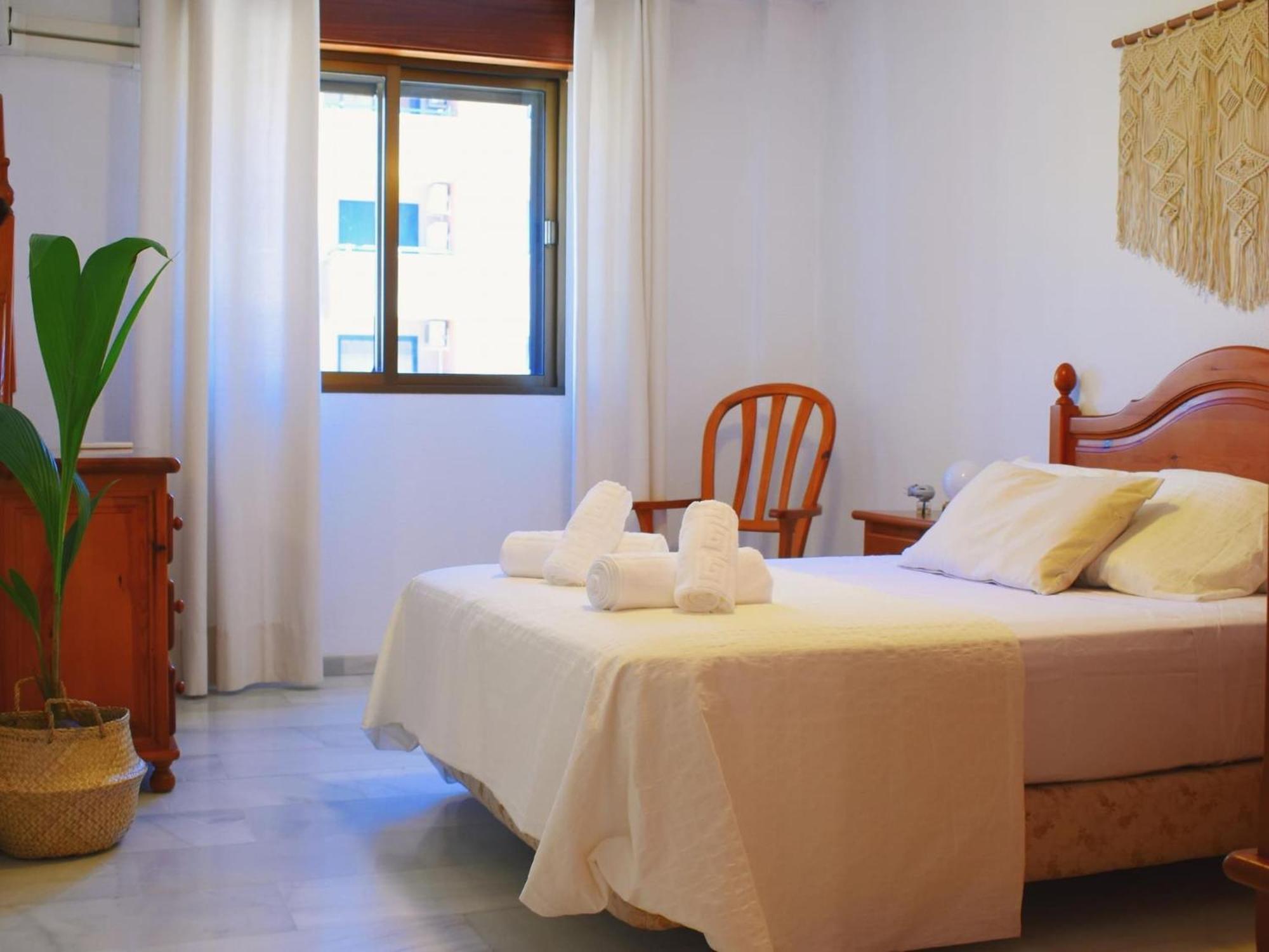 Amplio Y Luminoso Apartamento Cerca Del Centro Y La Playa Con Piscina Y Parking Privado Малага Экстерьер фото